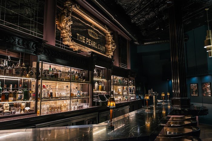 Pearl Club Chicago review: Intimate cocktails & vintage vibe Pearl Club Chicago review: Intimate cocktails & vintage vibe