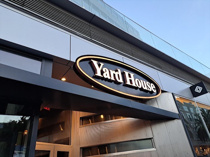 Yard House San Jose Review: Cocktail Bar Vibes, Menu & Tips Yard House San Jose Review: Cocktail Bar Vibes, Menu & Tips