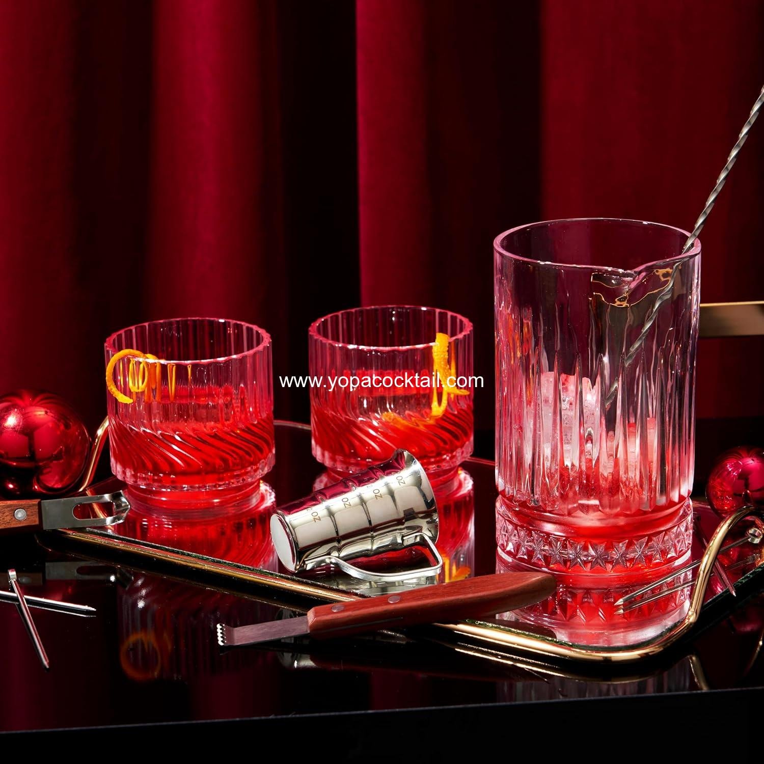 Wholesale Pedestal Crystal Cocktail Mixing Glass - Perfect for Manhattan, Martini, Old Fashioned, Whiskey Sour, Negroni - 23 oz, Bartending Tools, Home Bar Accessories, Set of 1, Supplier