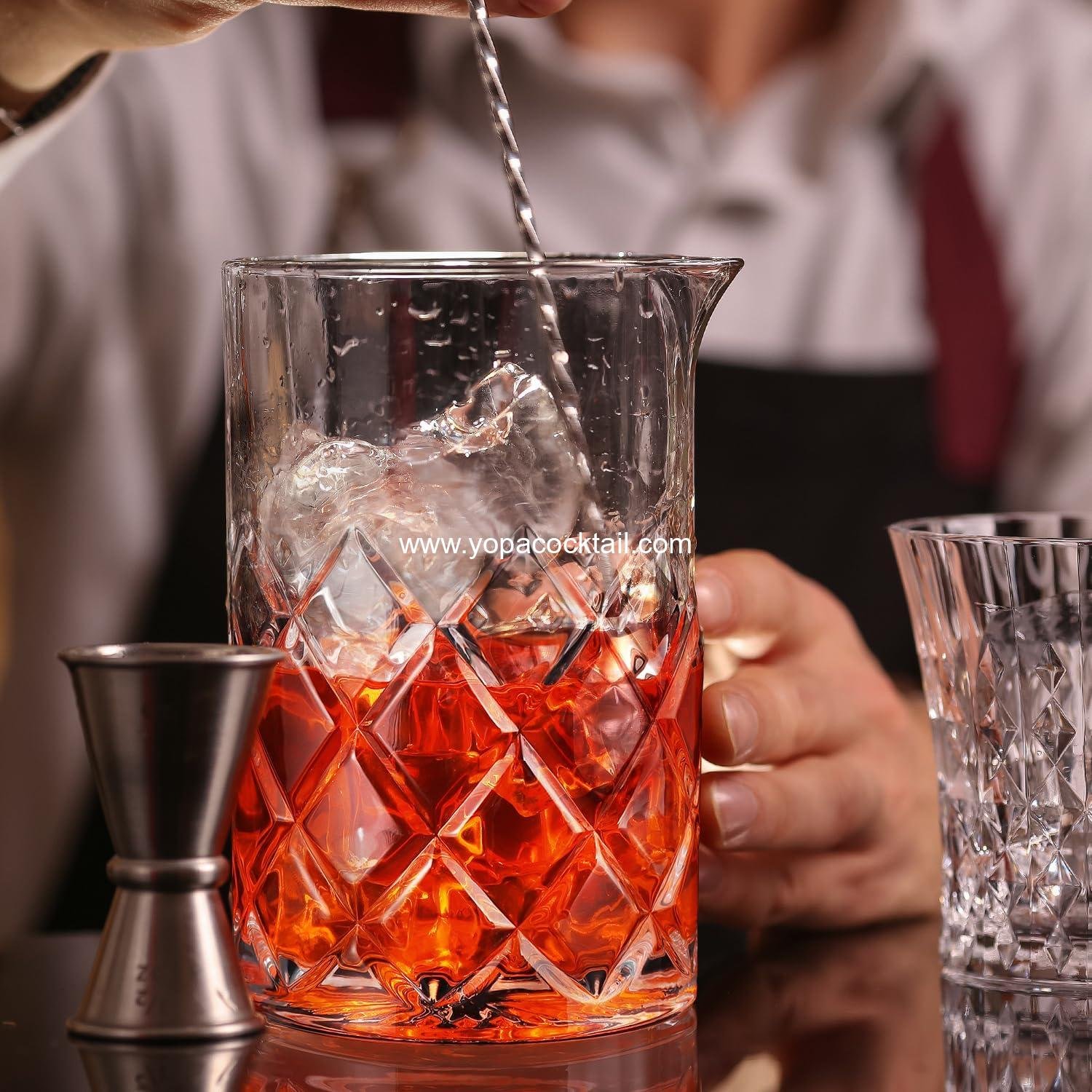 Wholesale 24oz Crystal Cocktail Mixing Glass | Bartender Stirring Beaker | Old Fashioned Drinks Pitcher | Professional Whiskey Barware Supplier