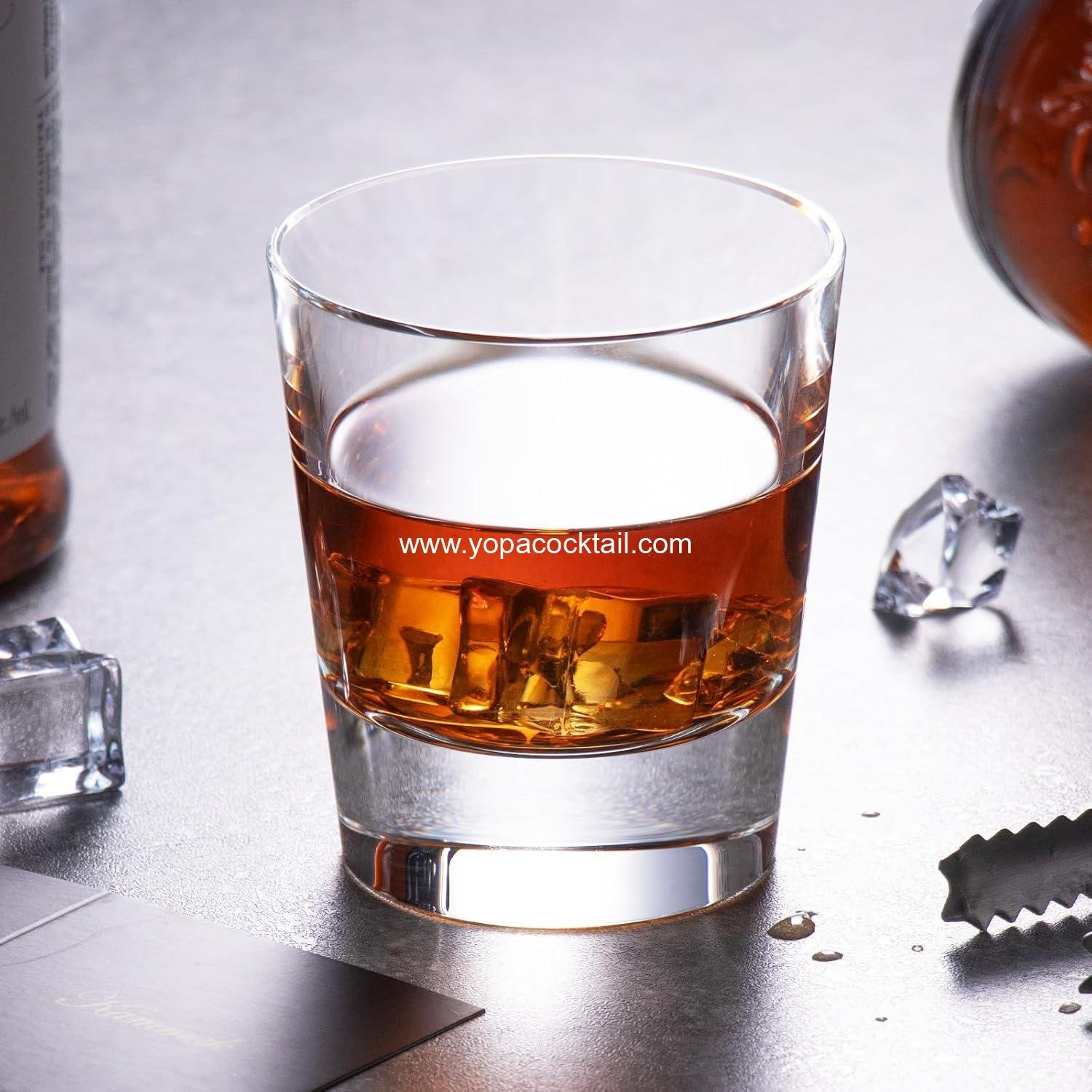 Wholesale Hand Blown Crystal Whiskey Glasses Set of 2, 8.79oz Old Fashioned Stemless Cocktail Glasses, Luxury Handcrafted Scotch Cups, Perfect Gift for Men and Women, Bourbon Barware Supplier