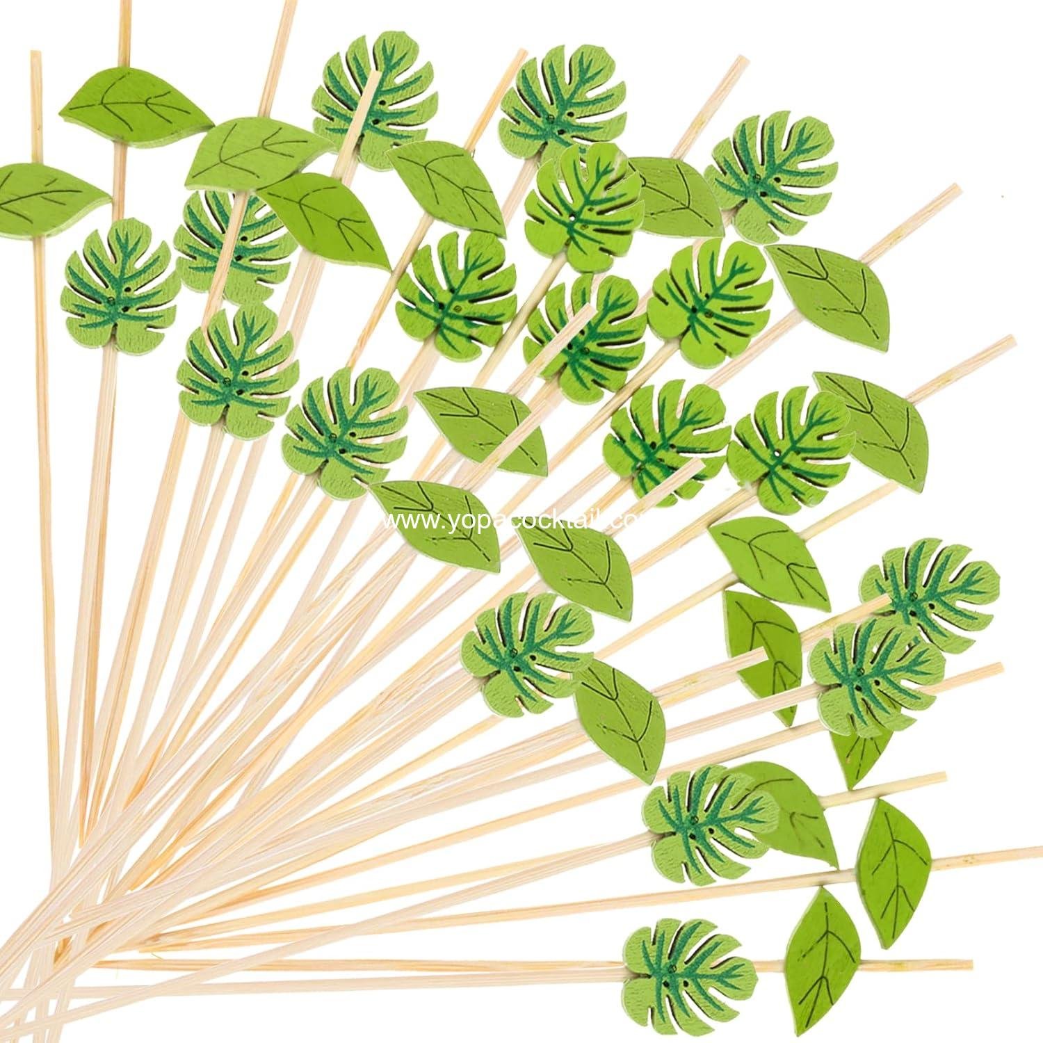 200PCS Disposable Green Leaf Cocktail Picks Plam Leaf Handmade Toothpicks Bamboo Skewers for Appetizer Fruit Sandwiches, 4.7 Inch Food Picks Toothpicks for Summer Hawaiian Party Luau Beach Holiday