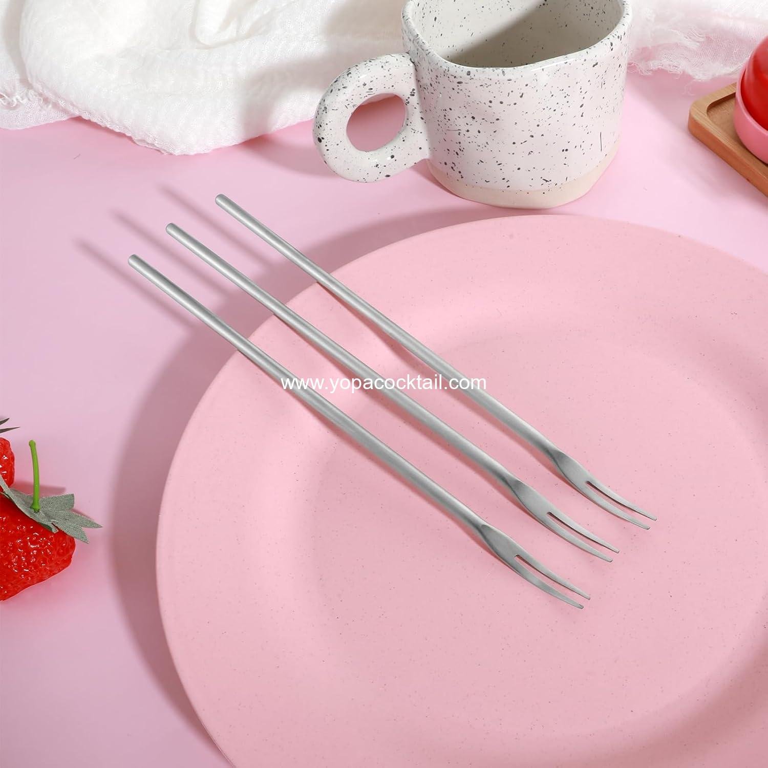 OEM 3 Piece 8.6 Inch Stainless Steel Pickle Forks Appetizer Dessert Utensils wholesale factory OEM 3 Piece 8.6 Inch Stainless Steel Pickle Forks Appetizer Dessert Utensils wholesale factory