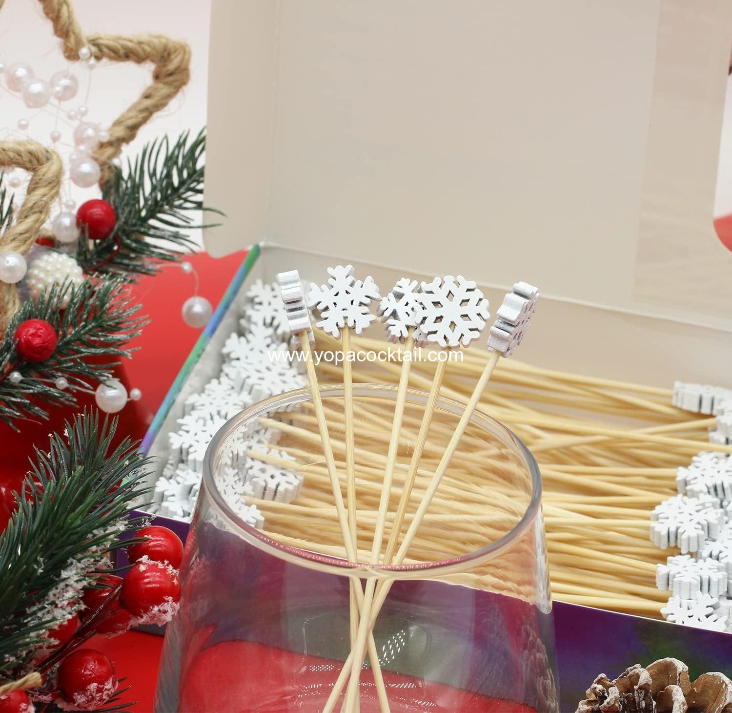 Wholesale 4.9 Inch Snowflake Cocktail Picks 100-Piece Food Skewers for Appetizers Charcuterie Winter Party Decorations Christmas Accessories manufacturer