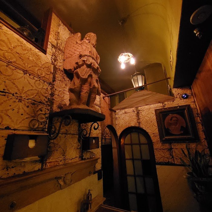 What Secrets Lie Behind The Wolves Cocktail Bar in California? Insider Review