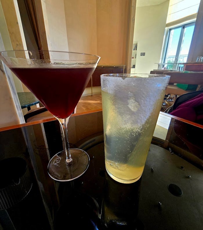 Overstory Review: New York's Ultimate Cocktail Bar Elevated to New Heights? Overstory Review: New York's Ultimate Cocktail Bar Elevated to New Heights?